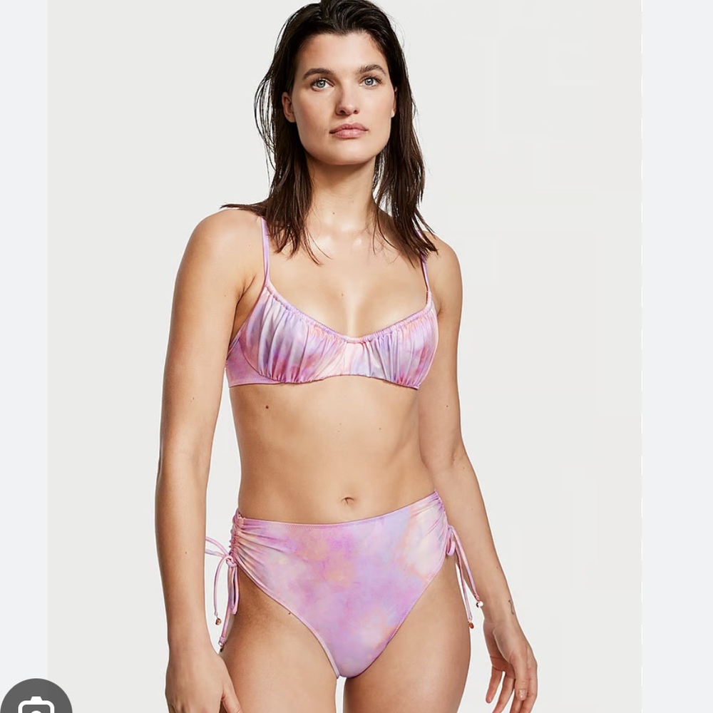 Victoria Victoria's High-Waisted Cheeky Bikini Bottom XS